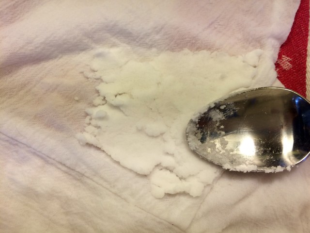 Mashing the paste into the stain